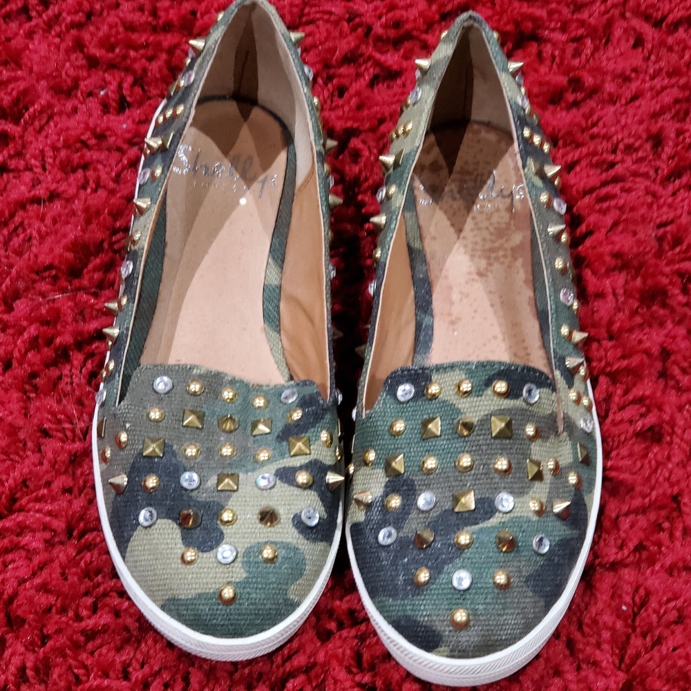 Shellys Shoes
